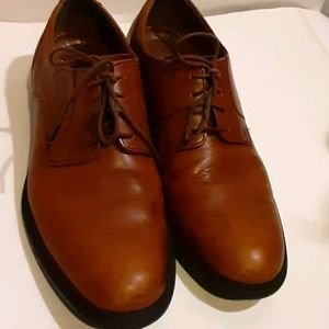 JOHNSTON & MURPHY MEN BROWN LEATHER SHOE